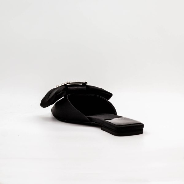 Sapato preto Jeffrey Campbell. Sapato mulher. Detalhado e pratico. 2 cores disponiveis