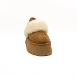 Chinelo UGG W Funkette camel vista frontal