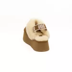 Chinelo UGG W Funkette Camel vista traseira