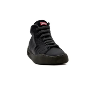 Bota Camper K400422G3D Peu Touring em preto, vista fontal