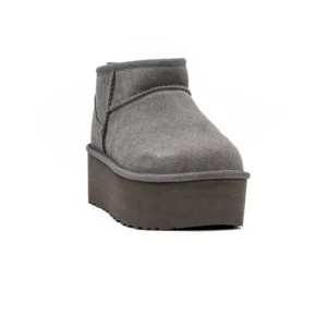 Bota UGG W Classic Ultra Mini Platform Cinzento vista frontal