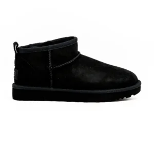 Bota UGG W Classic Ultra Mini II Preto vista lateral