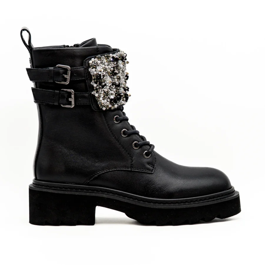 Bota Tosca Blu SF2536S365 preta em pele com sola robusta