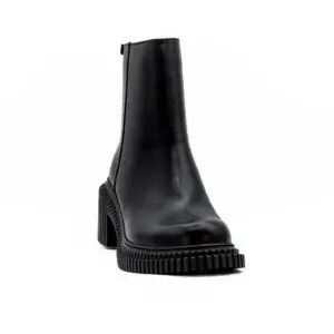 Bota Camper Pix London com salto preto vista frontal