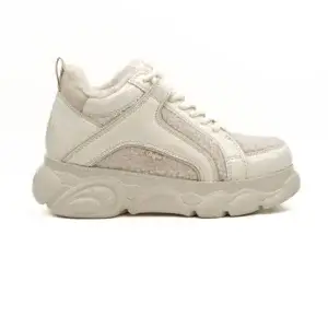 Sapatilha Buffalo CLD Corin Warm vista lateral