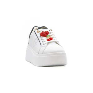 Sapatilha Tosca Blu SS2603S029, com aplicações, vista frontal