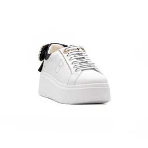 Sapatilha branca Tosca Blu SS2603S030 vista frontal