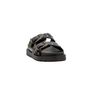 Chinelo Buffalo Raya Ari West