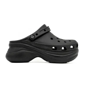 Chinelo Crocs Bea Clog vista lateral