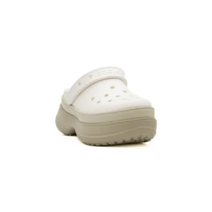 Chinelo Crocs Classic Stacked Clog vista frontal
